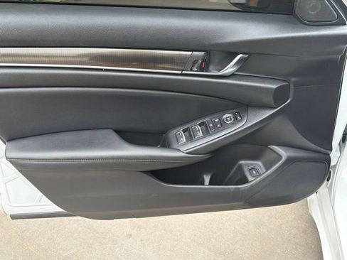 Used 2021 Honda Accord Sport image 16