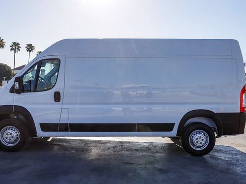 New 2026 RAM ProMaster 2500 w/ Convenience Group FWD image 14