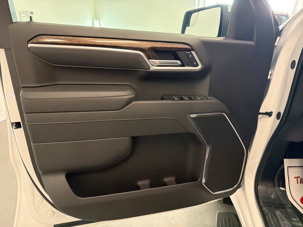 New 2026 GMC Sierra 1500 SLE AWD/4WD image 11