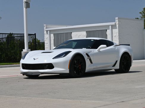 Used 2019 Chevrolet Corvette Grand Sport RWD image 5