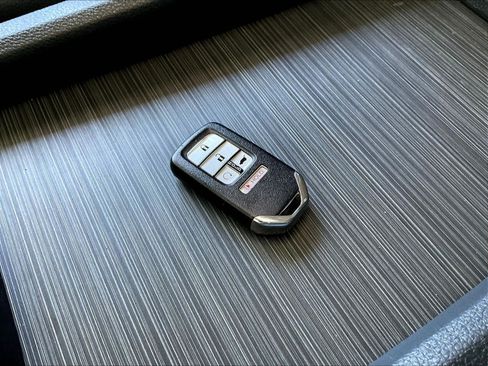 Used 2021 Honda Pilot Special Edition image 34