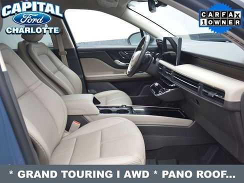 Used 2024 Lincoln Corsair Grand Touring image 11
