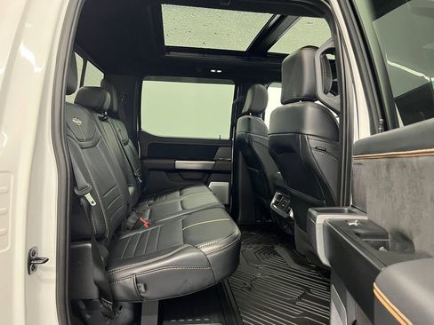 Used 2024 Ford F250 Platinum w/ FX4 Off-Road Package image 22