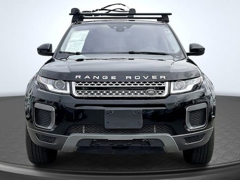 Used 2017 Land Rover Range Rover Evoque SE image 3