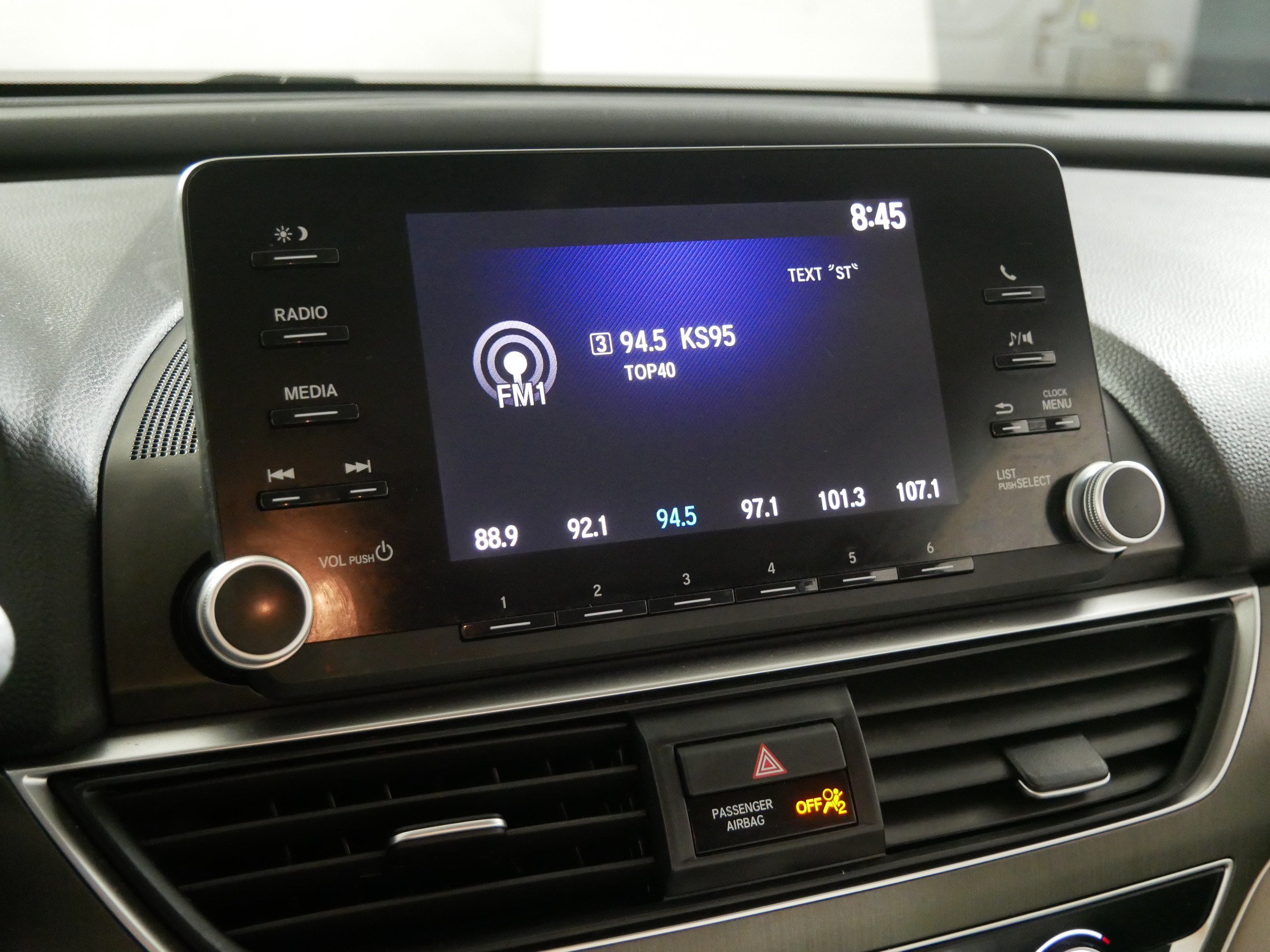 Used 2018 Honda Accord LX image 22