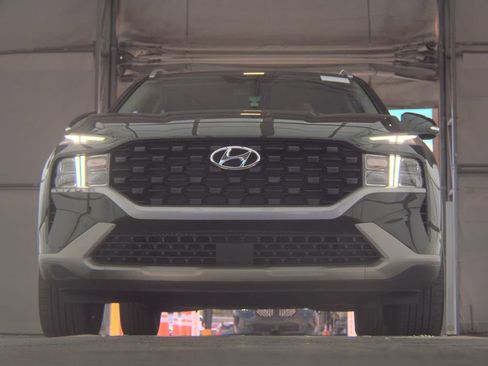 Used 2023 Hyundai Santa Fe SEL FWD image 4