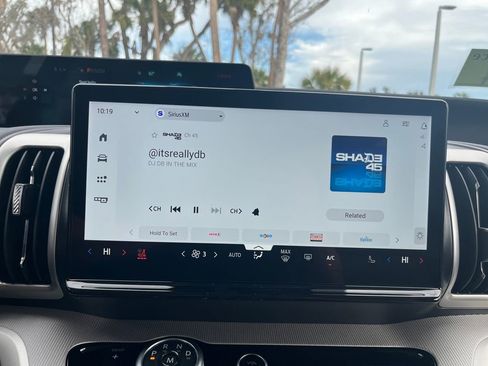 New 2026 Ford Expedition Active image 23