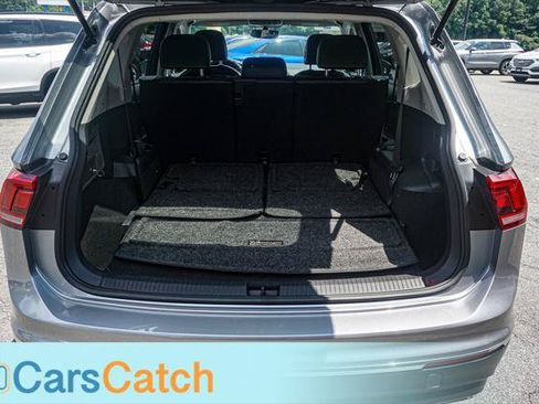 Used 2021 Volkswagen Tiguan SE FWD image 42