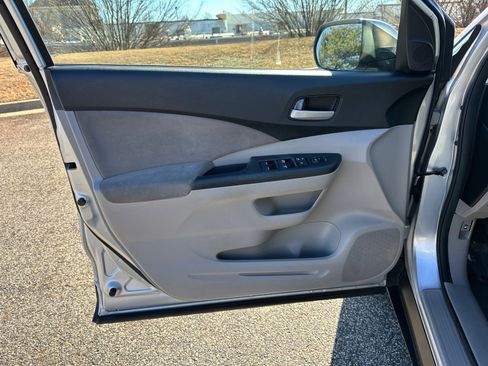 Used 2014 Honda CR-V EX image 10