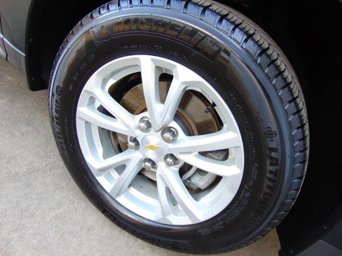 Used 2017 Chevrolet Equinox LS AWD/4WD image 53