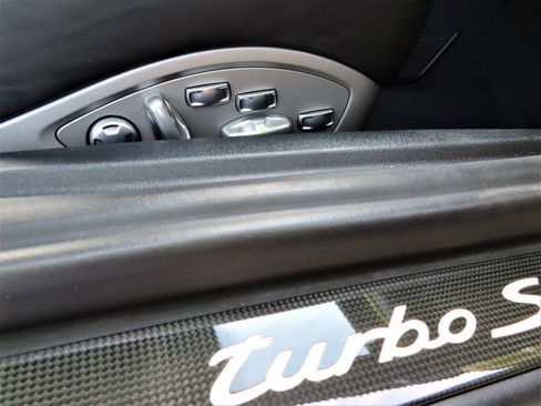 Used 2015 Porsche 911 Turbo S AWD/4WD image 32