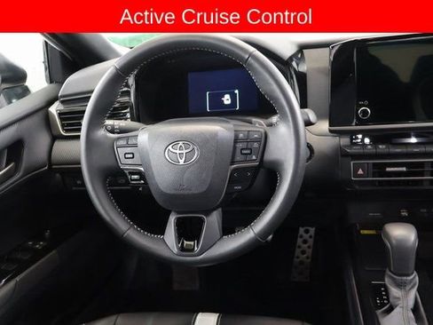 Used 2025 Toyota Camry SE image 17