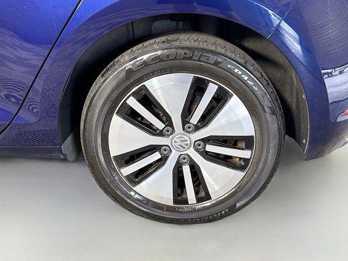 Used 2017 Volkswagen e-Golf SEL Premium image 37