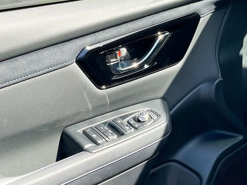 Used 2025 Subaru Forester Limited image 18