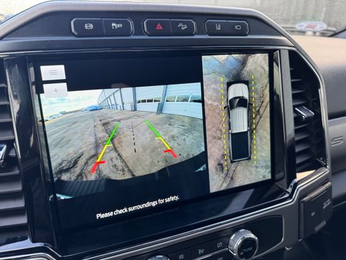 Used 2022 Ford F350 Platinum w/ FX4 Off-Road Package image 24