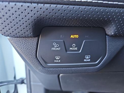 New 2026 Volkswagen Atlas SEL image 14