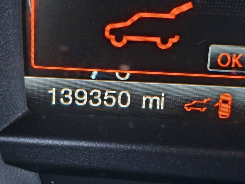 Used 2015 Ford Explorer XLT w/ Equipment Group 202A FWD image 26