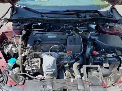 Used 2017 Honda Accord LX image 27