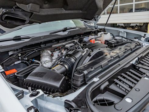 Used 2026 Chevrolet Silverado 3500 LT w/ Convenience Package image 40