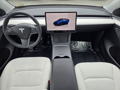 Used 2023 Tesla Model Y Long Range AWD/4WD image 14
