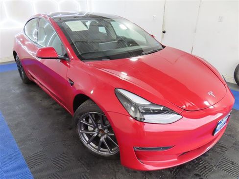 Used 2023 Tesla Model 3 Standard Range image 5