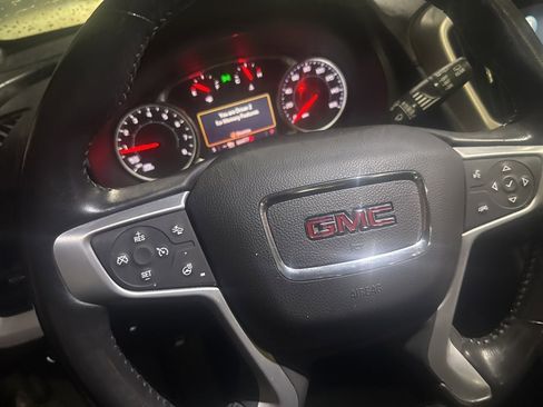 Used 2021 GMC Terrain SLT w/ Elevation Edition image 21