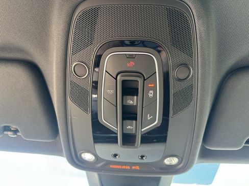 Certified 2025 Audi Q8 Prestige AWD/4WD image 17