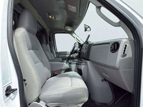 Used 2019 Ford E-350 and Econoline 350 Super Duty w/ Power Windows & Locks Group RWD image 16