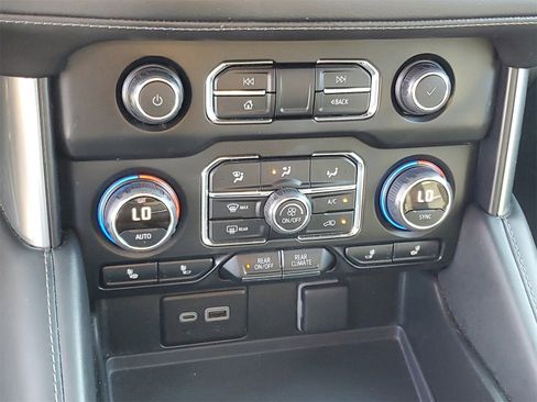 Used 2023 Chevrolet Tahoe LT image 18