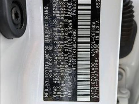 Certified 2016 Toyota Camry XLE w/ Moonroof Package image 15