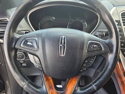 Used 2017 Lincoln MKX Reserve FWD image 8