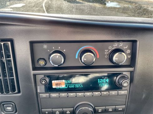 New 2025 Chevrolet Express 2500 Work Van image 16