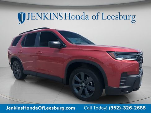 New 2026 Honda Pilot Sport image 2