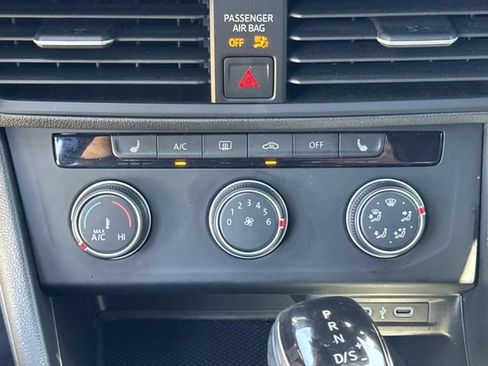 Used 2024 Volkswagen Jetta Sport FWD image 13