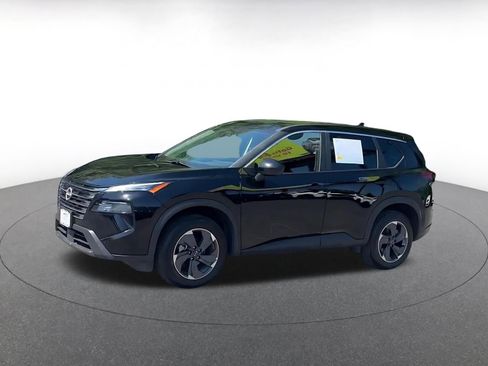 Used 2025 Nissan Rogue SV FWD image 8