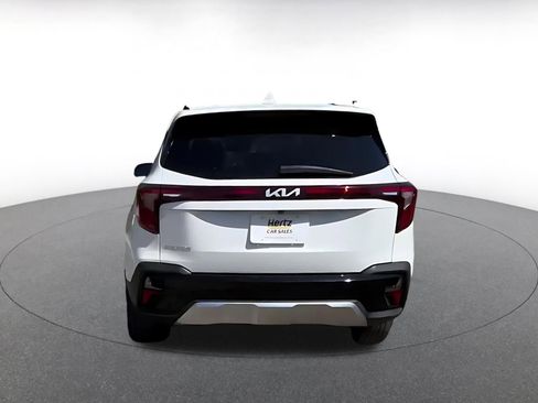 Used 2025 Kia Seltos S image 12