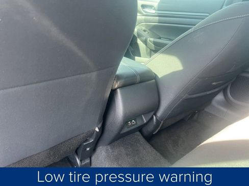 Used 2025 Nissan Altima 2.5 SV image 24