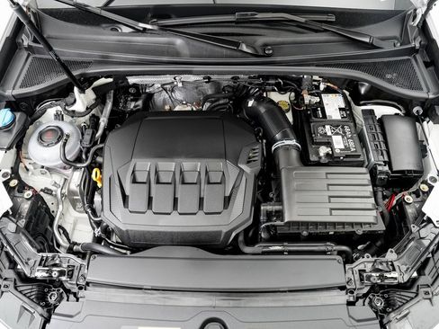 Certified 2025 Audi Q3 2.0T Premium Plus w/ Premium Plus Package image 25