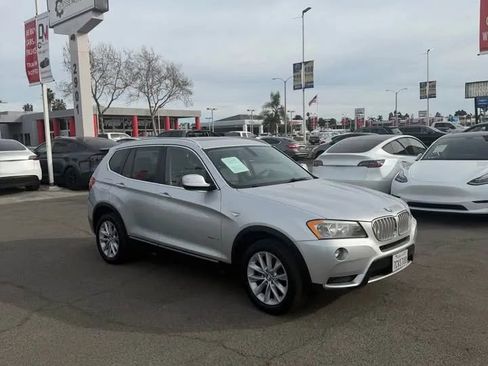 Used 2011 BMW X3 xDrive28i image 2