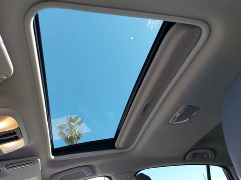 Used 2021 Subaru Crosstrek 2.5i Sport w/ Moonroof Package image 29