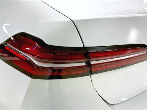 Used 2025 BMW 530i 530i image 14