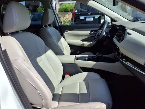 Used 2023 Nissan Rogue SL w/ SL Premium Package FWD image 25