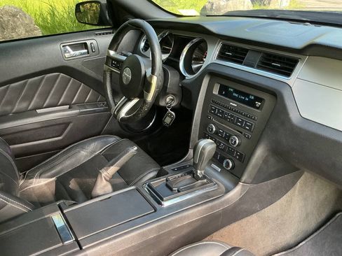 Used 2014 Ford Mustang GT Premium RWD image 19