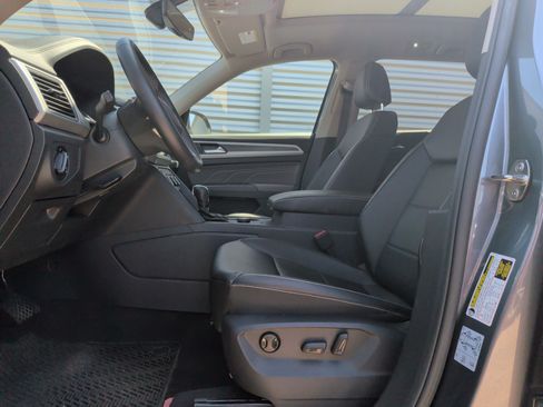 Used 2021 Volkswagen Atlas SE AWD/4WD image 16