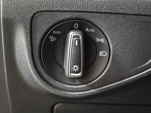 Used 2022 Volkswagen Atlas Cross Sport SEL Premium R-Line image 23