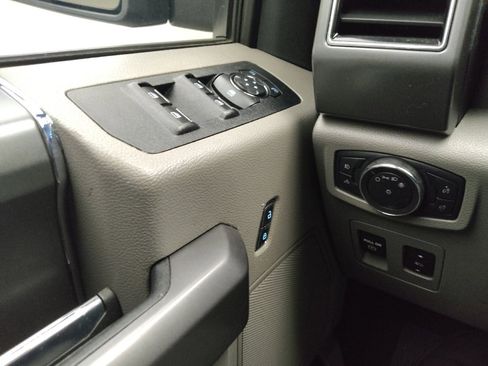 Used 2019 Ford F150 XLT w/ Equipment Group 302A Luxury image 27