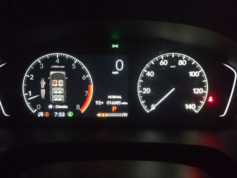 Used 2024 Honda Pilot Touring image 20