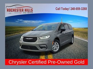 Certified 2025 Chrysler Pacifica Select video 1