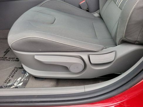 Certified 2023 Hyundai Elantra SEL w/ Convenience Package image 13