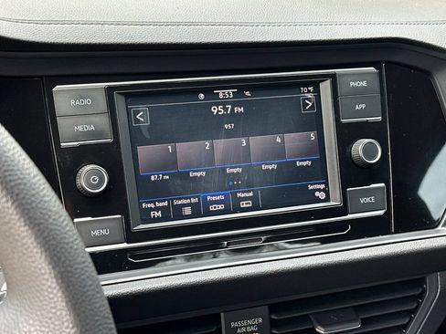 Used 2023 Volkswagen Jetta S FWD image 17